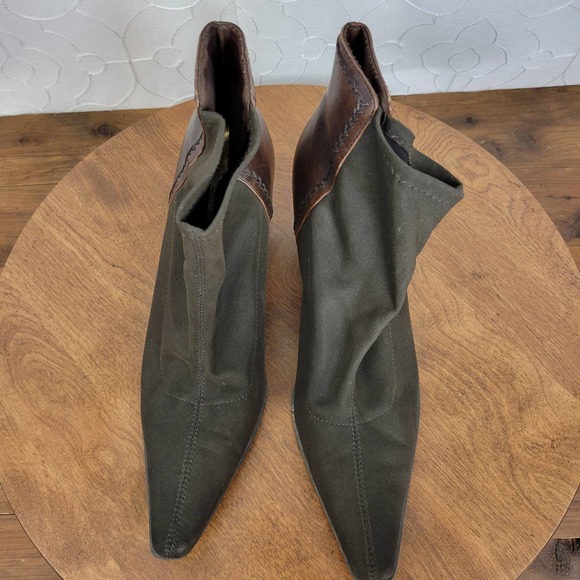 Circa Joan David Ankle Womens Boots 9.5 Brown Leather Black Fabric Kitten Heels - Picture 2 of 8